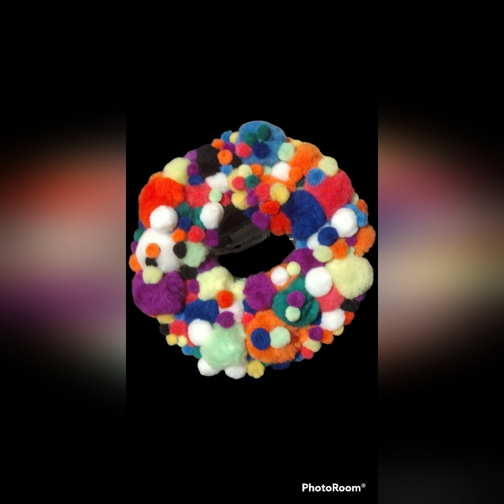 Holiday wreath